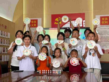 1785511959440522.jpg “希望树”支教团课堂纪实5.jpg