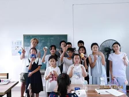 1786086894932684.jpg 图10 竞赛颁奖合影.jpg